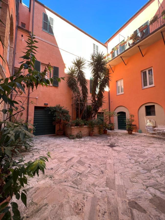 B&B Letterario Palazzo Pistocchi Teramo Eksteriør billede
